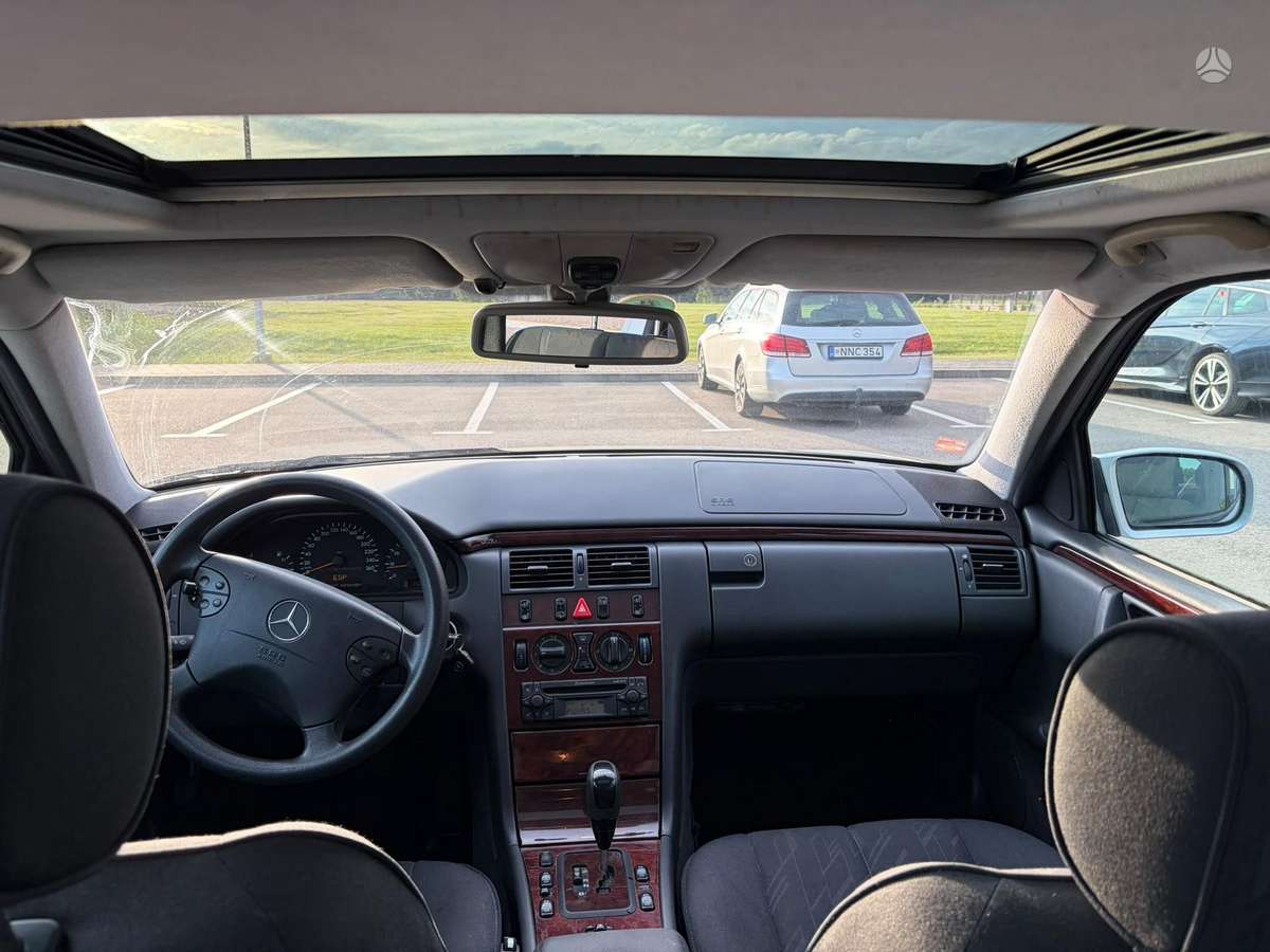 Mercedes-Benz E240, 2.6 l., wagon
