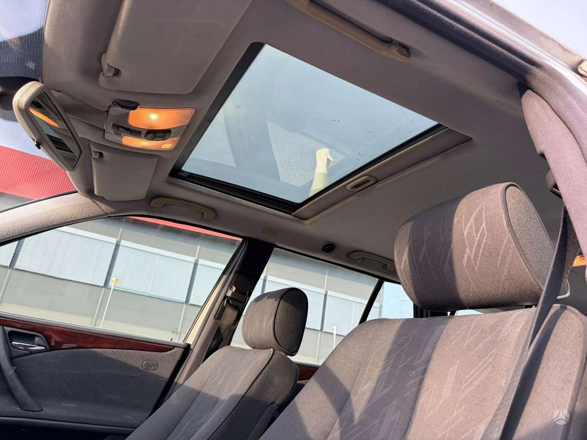 Mercedes-Benz E240, 2.6 l., wagon