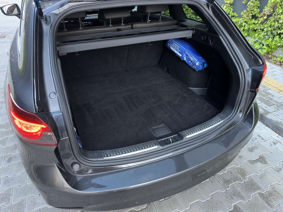 Mazda 6, 2.2 l., universalas