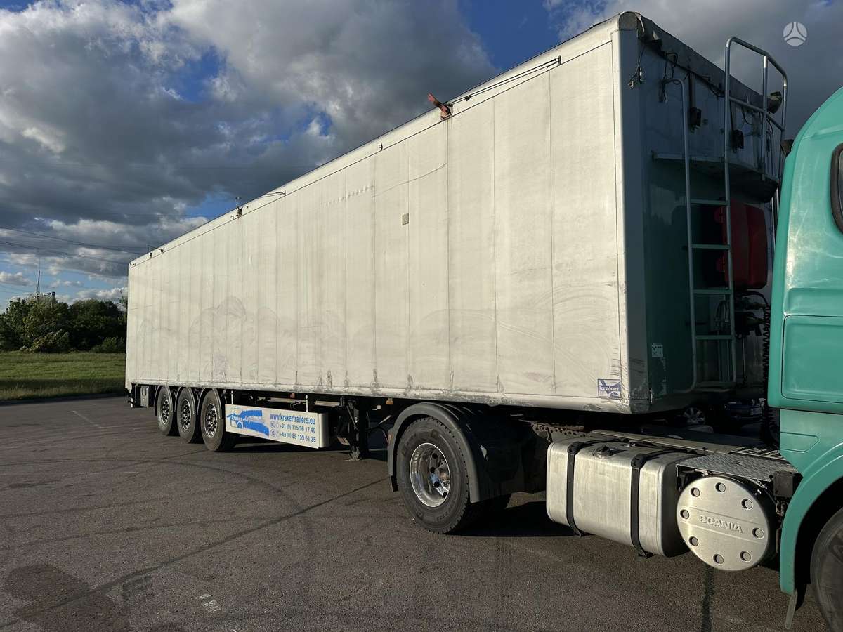 Kraker K200, with moving floor