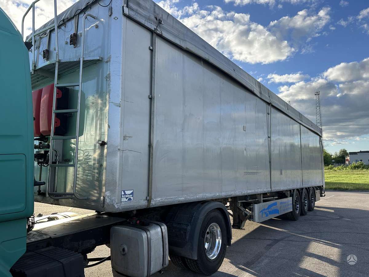 Kraker K200, with moving floor