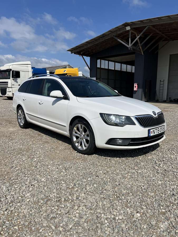 Škoda Superb - 4