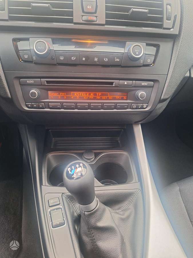 BMW 118, 2.0 l., hatchback