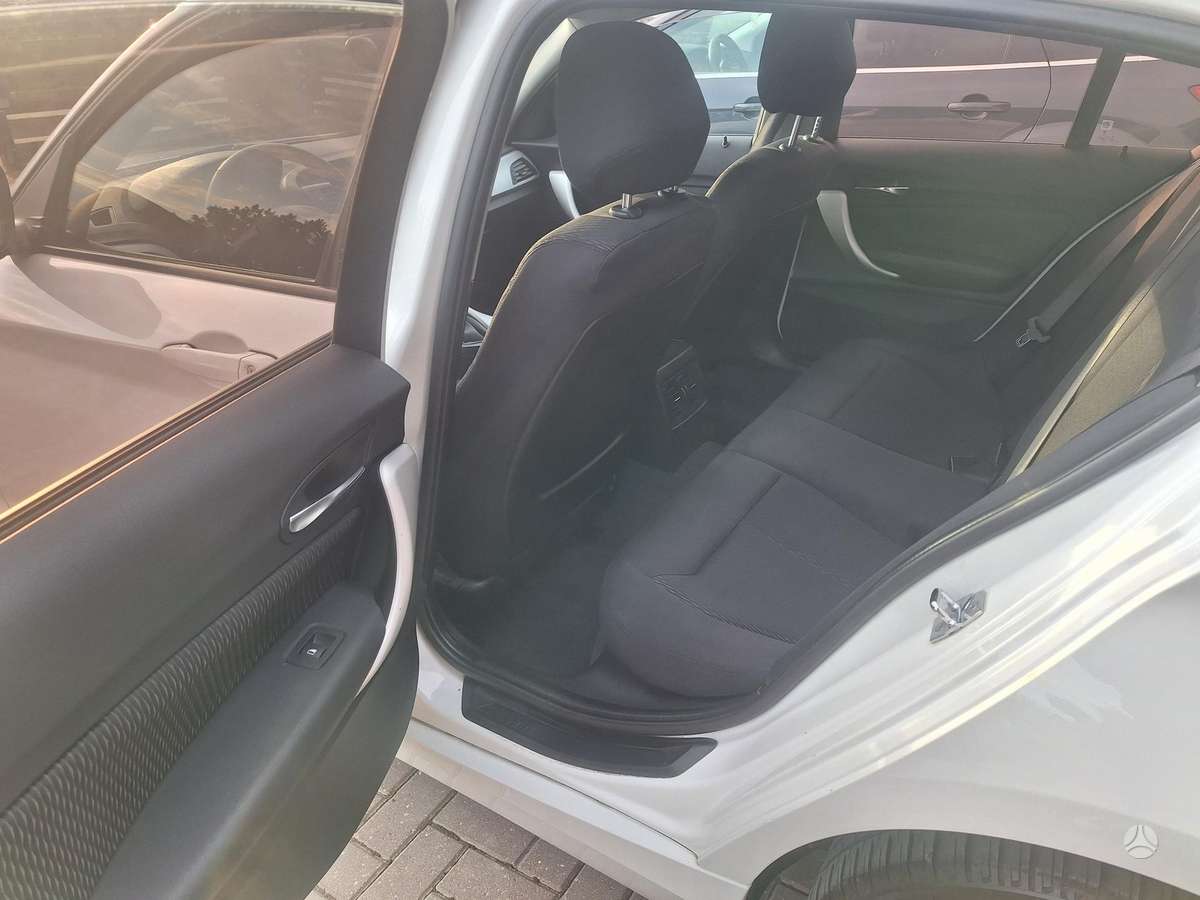 BMW 118, 2.0 l., hatchback