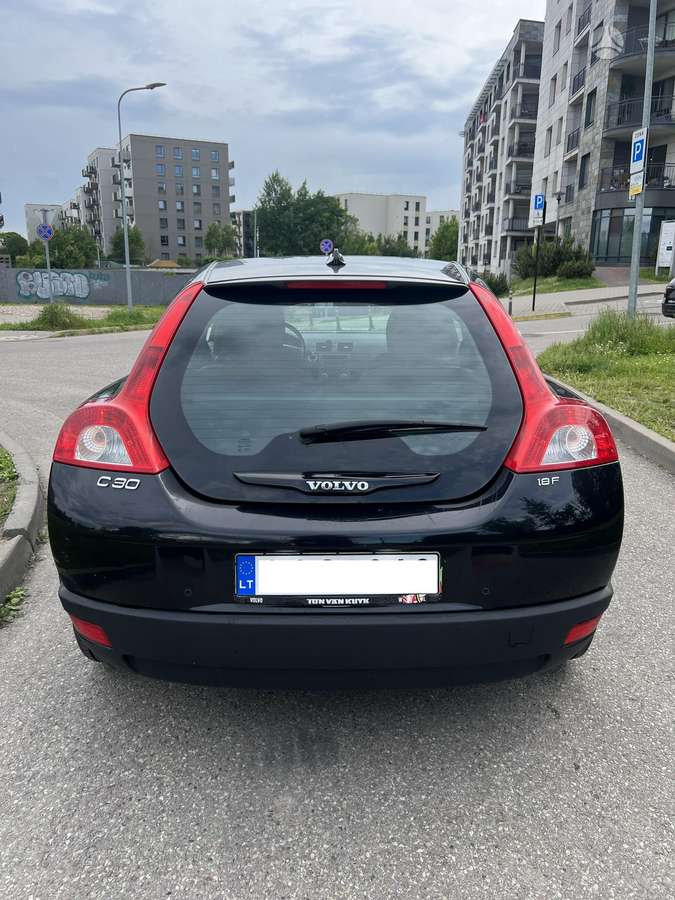 Volvo C30, 1.8 l., hatchback