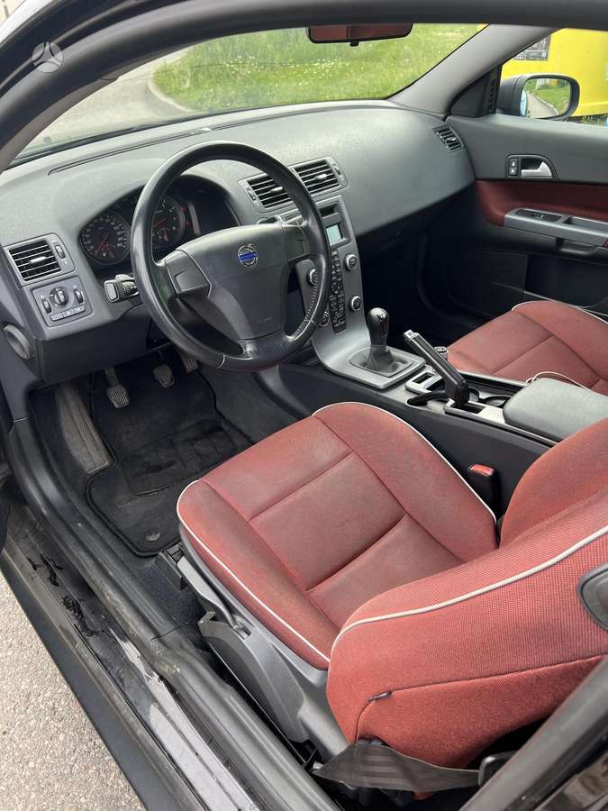 Volvo C30, 1.8 l., hatchback