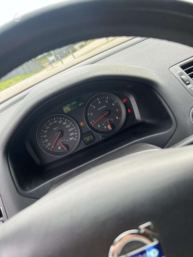 Volvo C30, 1.8 l., hatchback