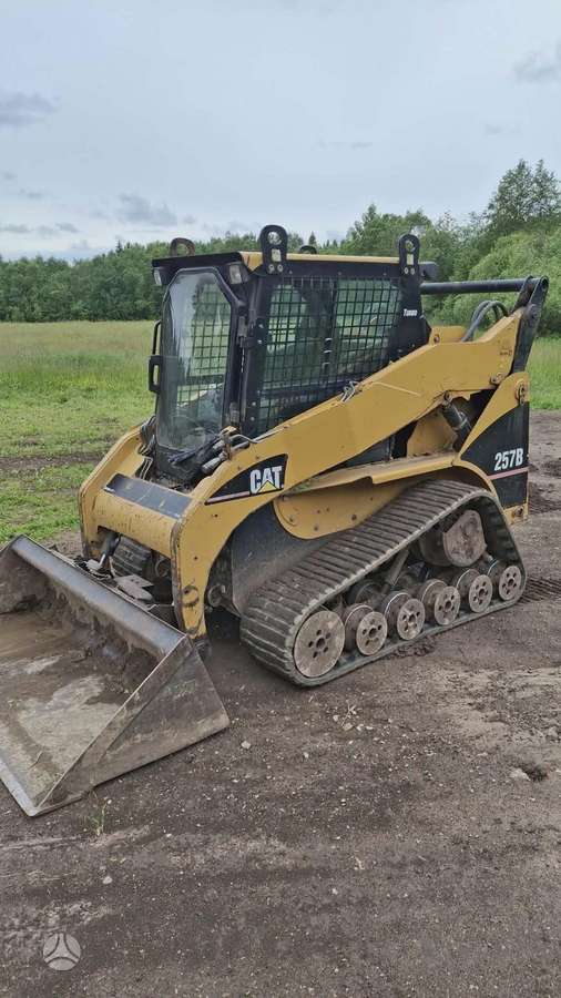 Caterpillar 257B, мини-погрузчики