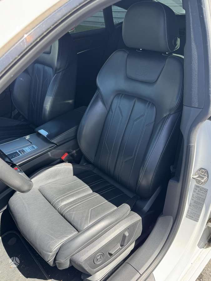 Audi A7, 3.0 l., hatchback