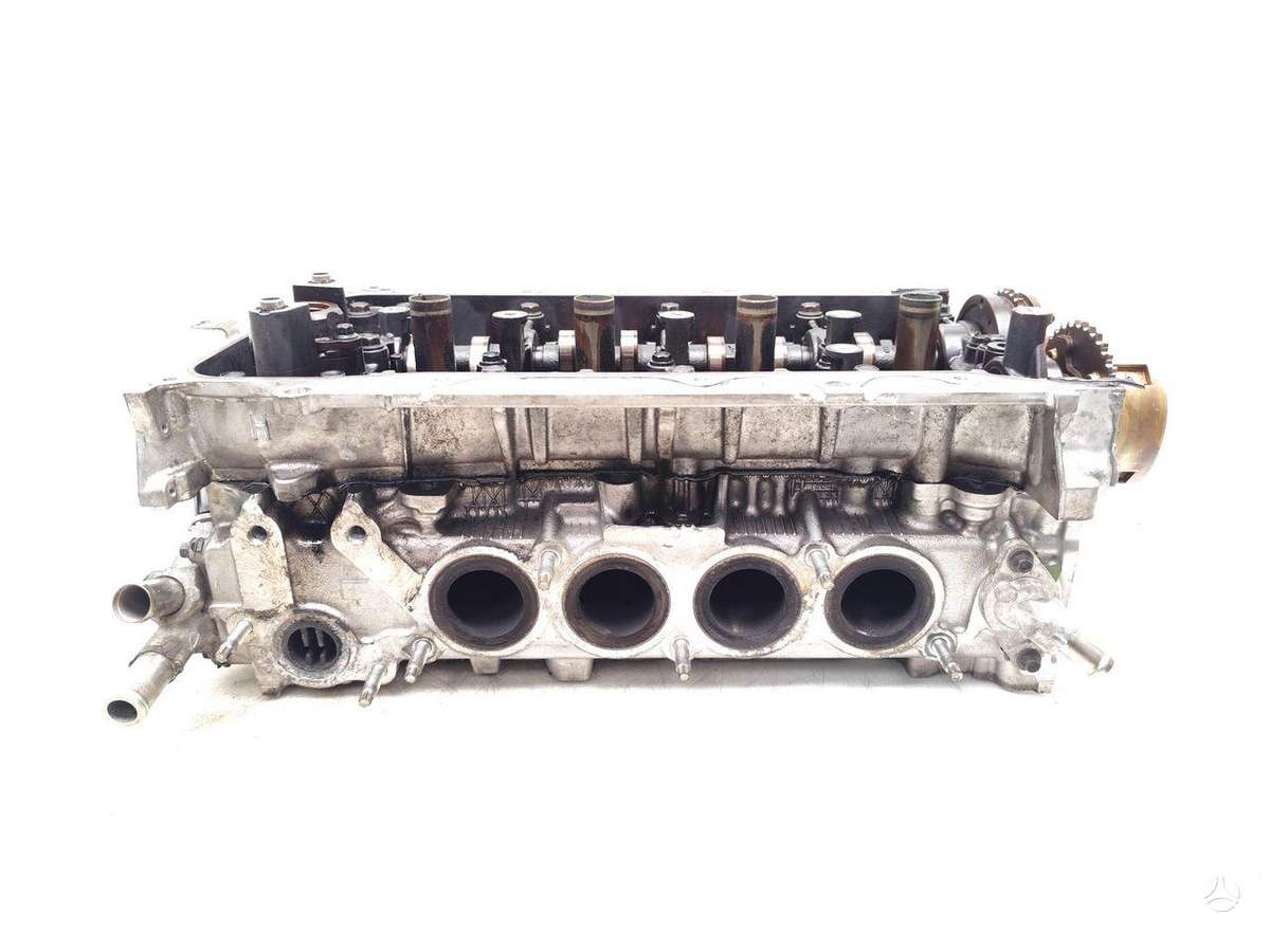 Toyota RAV4 cylinder head