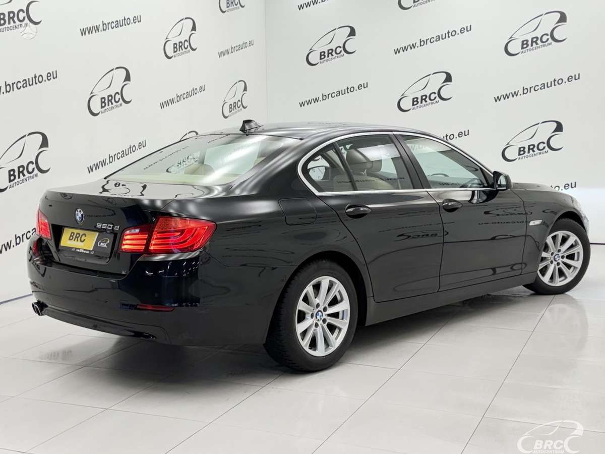 BMW 520, 2.0 l., Седан