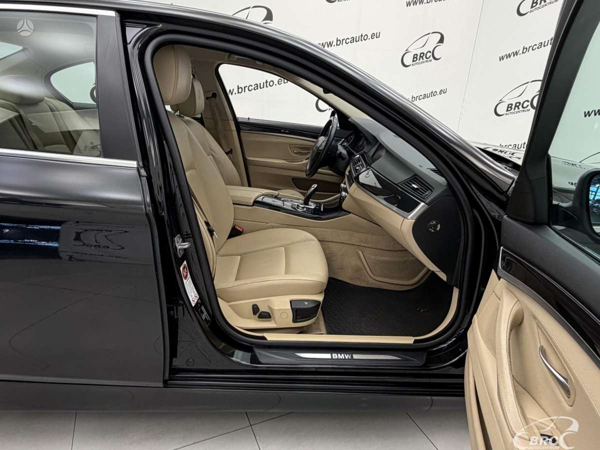 BMW 520, 2.0 l., Седан