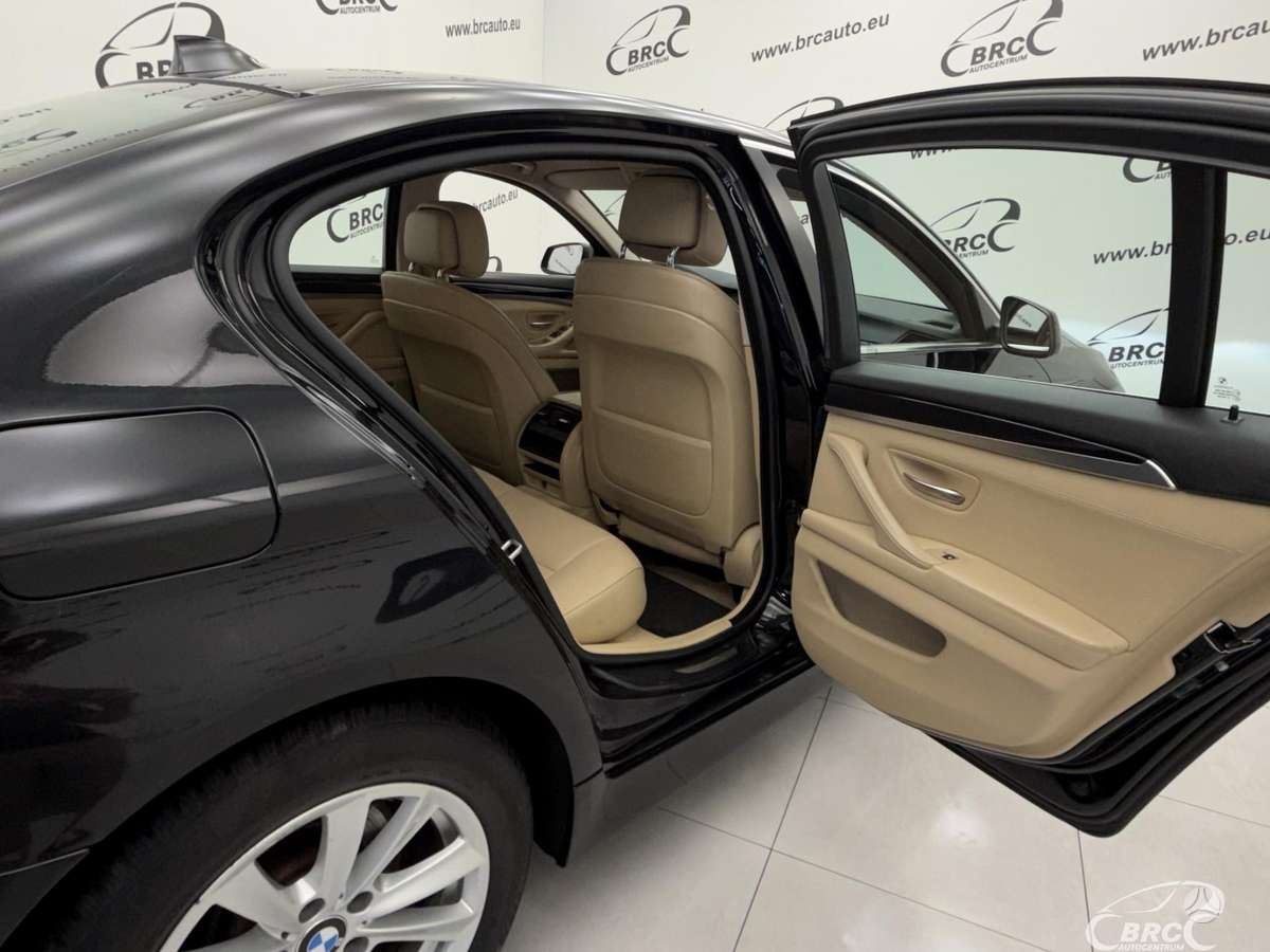 BMW 520, 2.0 l., Седан