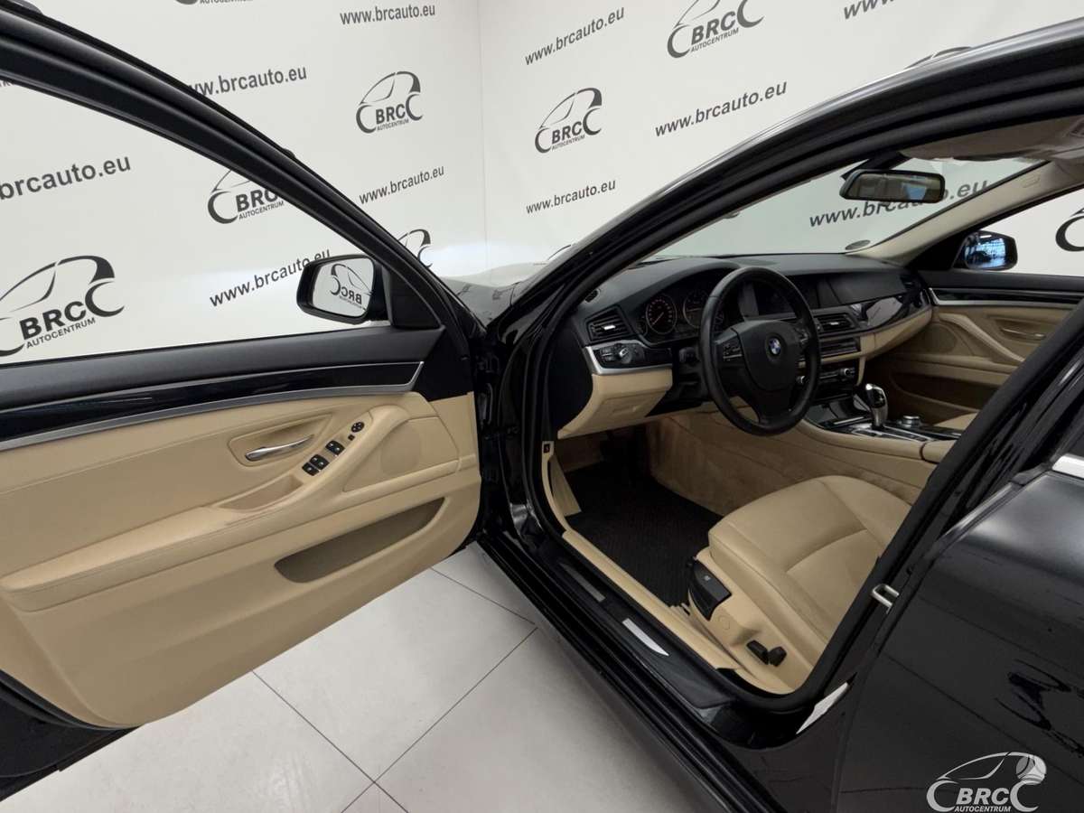BMW 520, 2.0 l., Седан