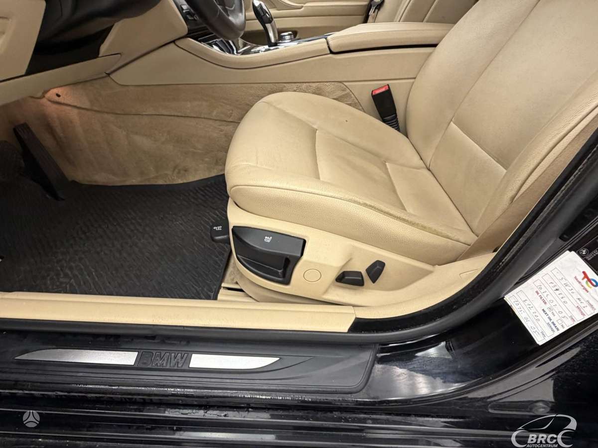 BMW 520, 2.0 l., Седан