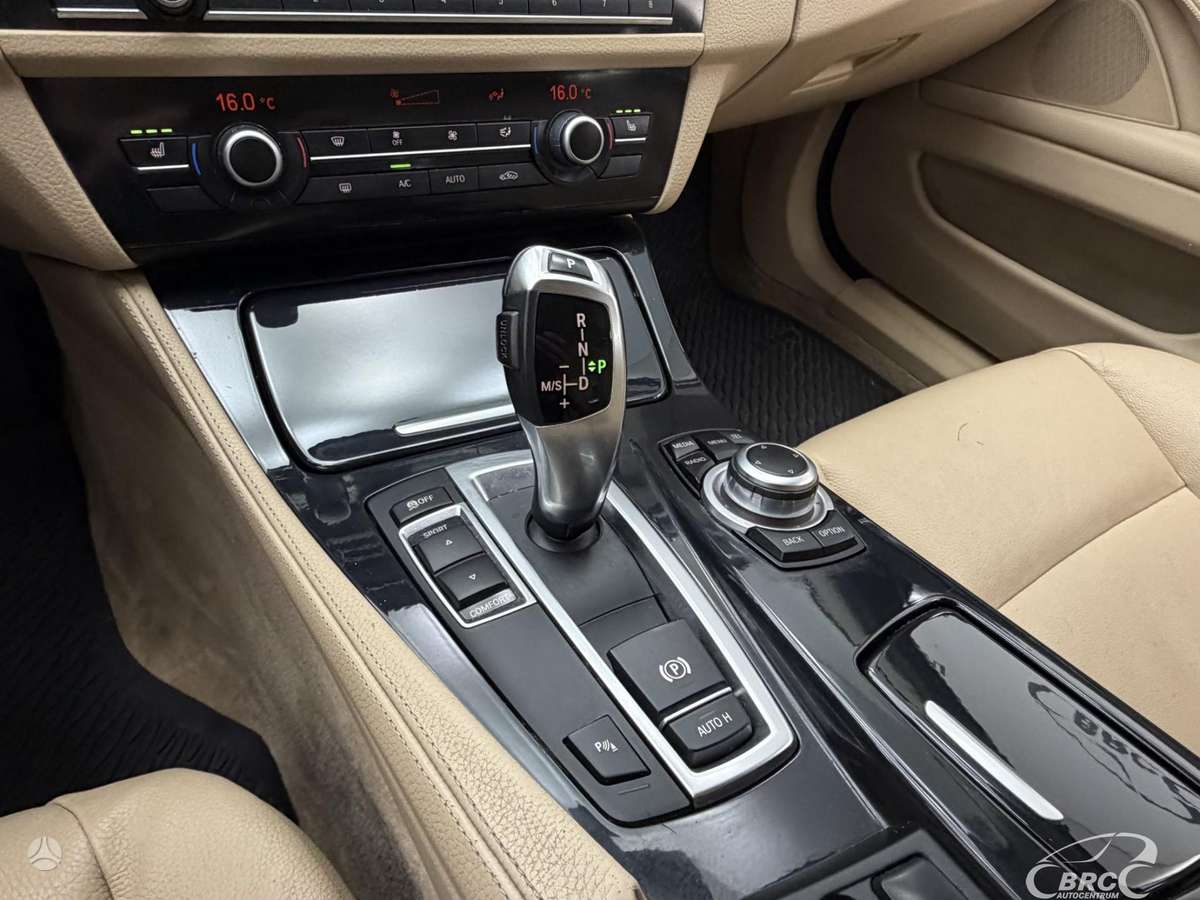 BMW 520, 2.0 l., Седан