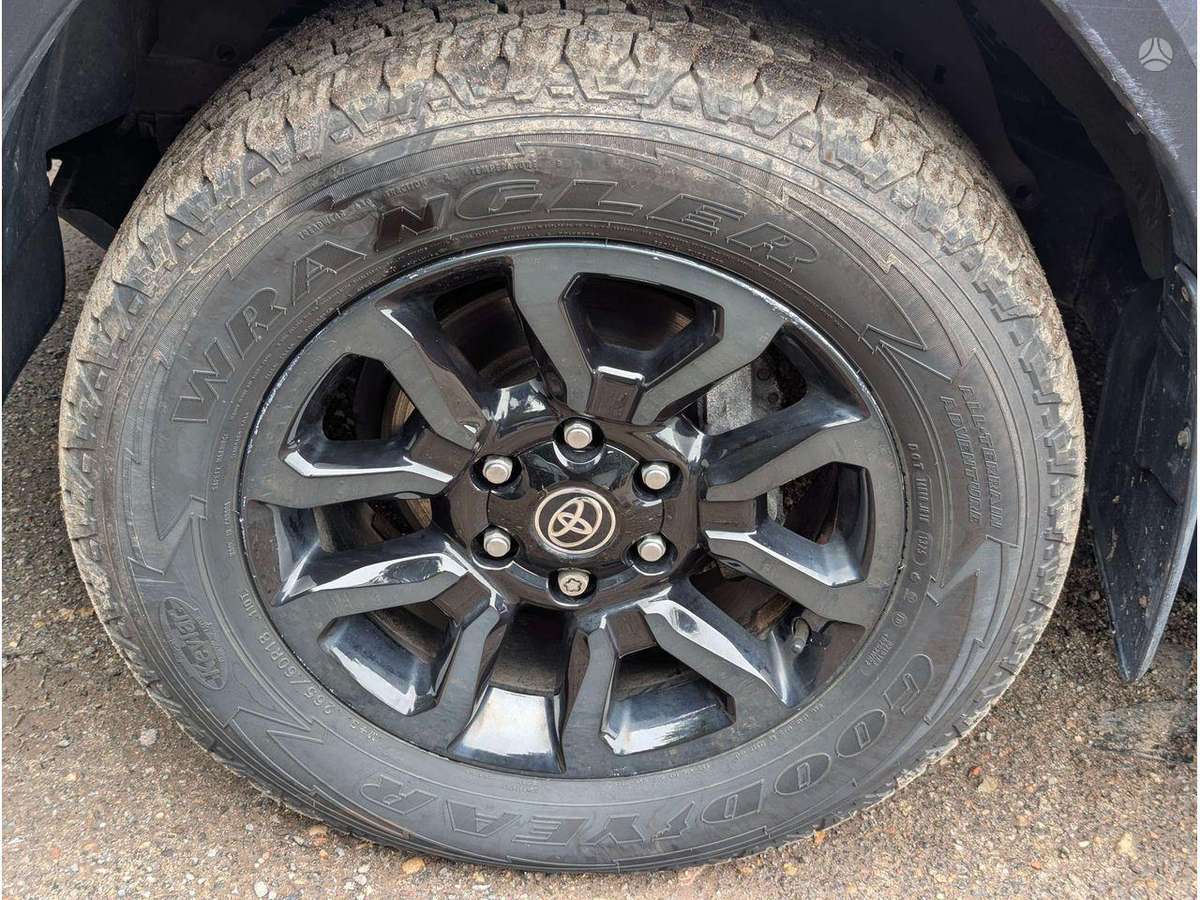 Toyota Hilux двигатель