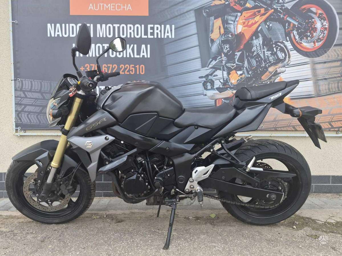 Suzuki GSR 750cc, scooters / mopeds