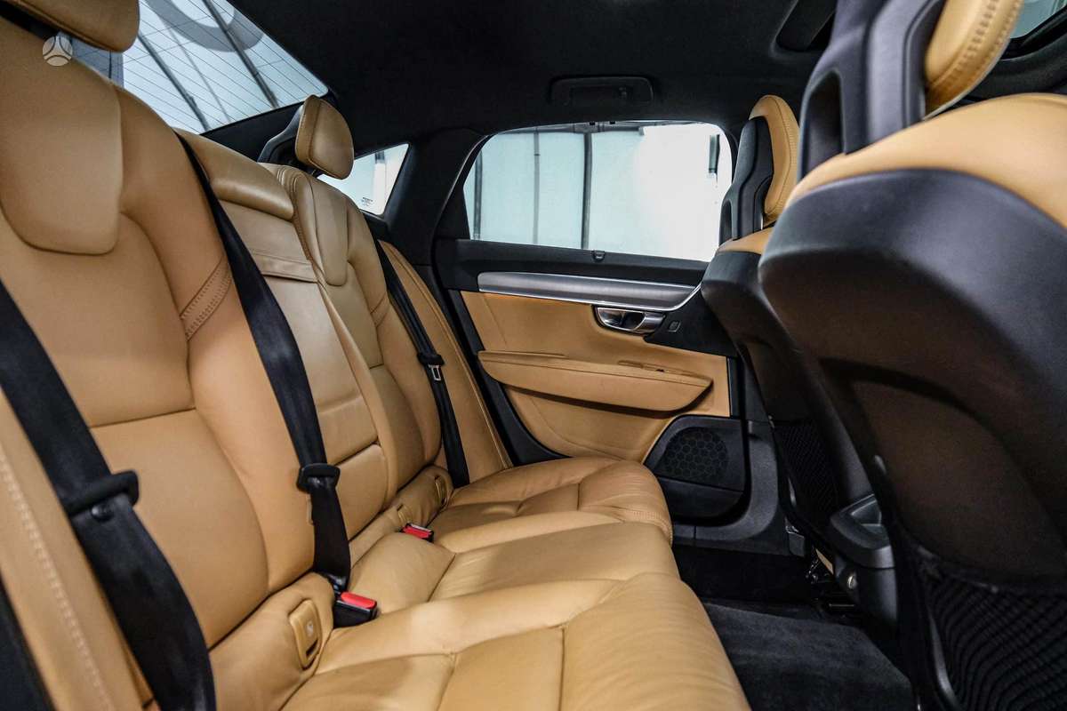 Volvo S90 - 10
