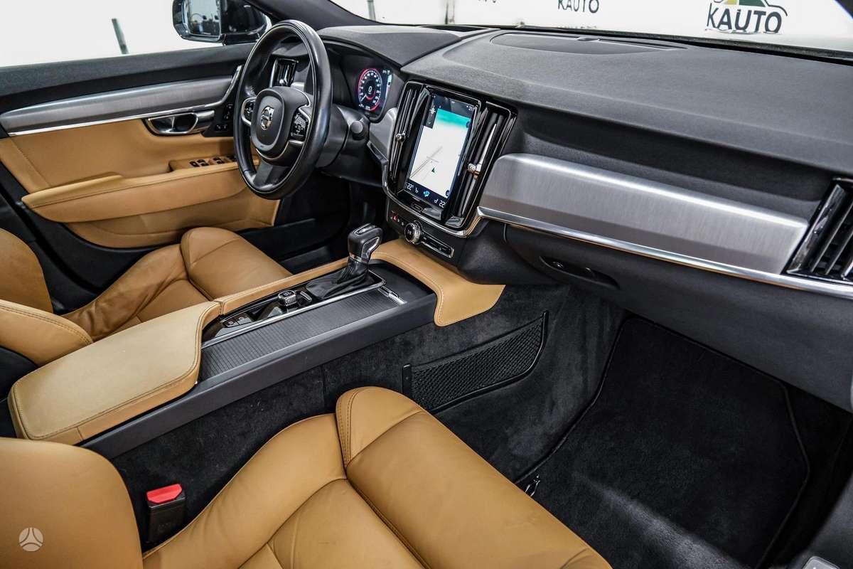Volvo S90 - 11