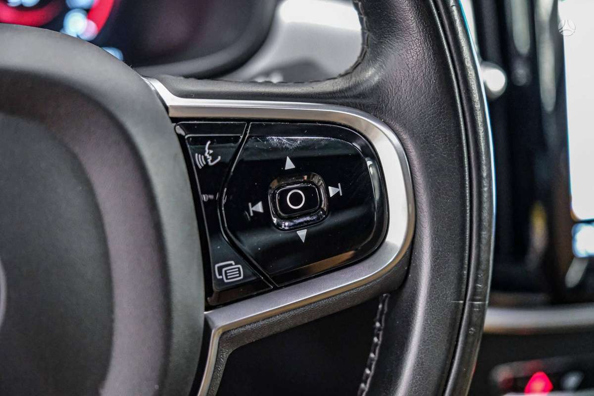 Volvo S90, 2.0 l., Седан