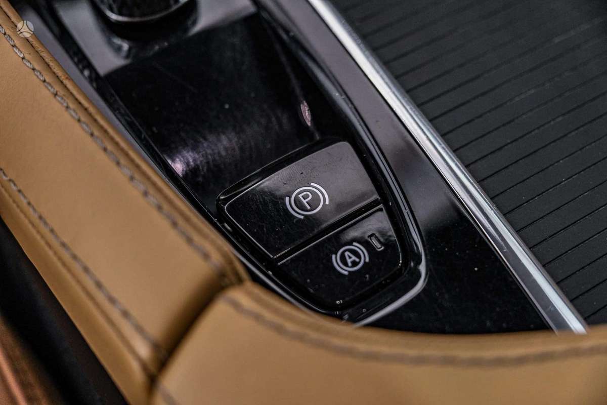 Volvo S90, 2.0 l., Седан