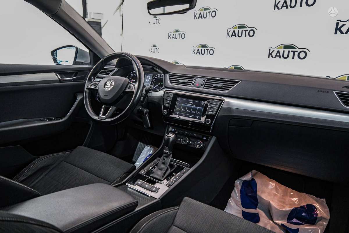 Škoda Superb - 11