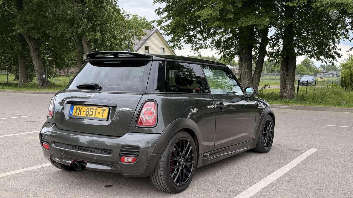Mini Cooper JCW, 1.6 l., Хэтчбек
