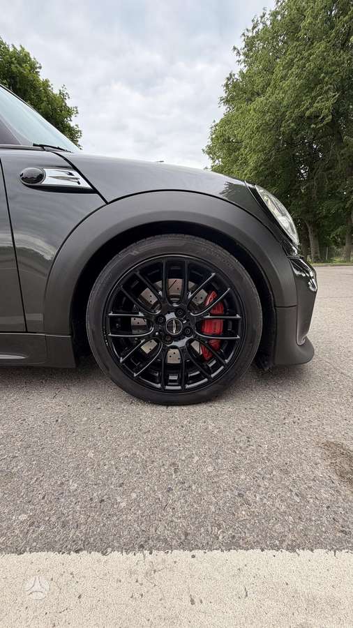 Mini Cooper JCW, 1.6 l., hatchback