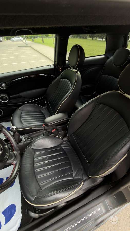 Mini Cooper JCW, 1.6 l., Хэтчбек