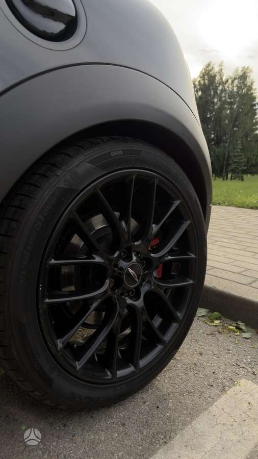 Mini Cooper JCW, 1.6 l., hatchback