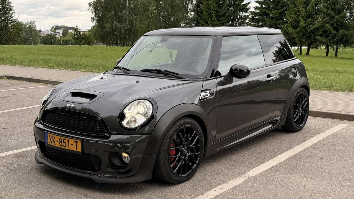 Mini Cooper JCW, 1.6 l., hatchback