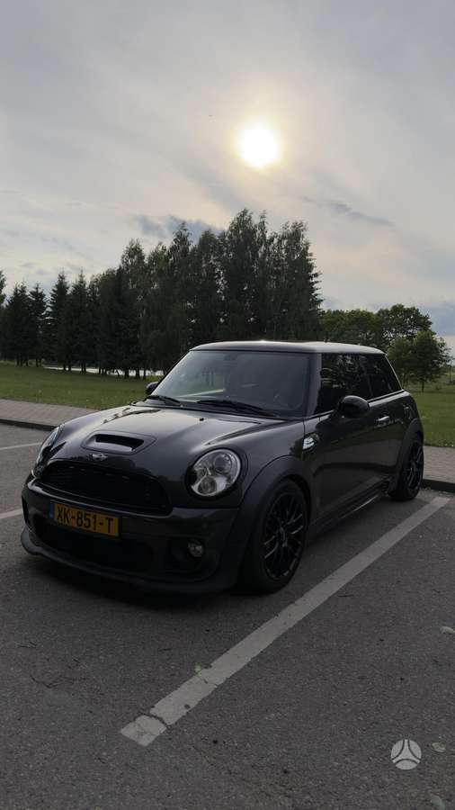Mini Cooper JCW, 1.6 l., hatchback