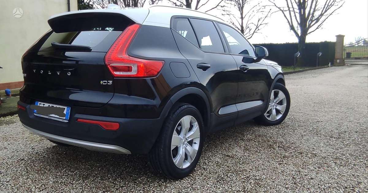 Volvo XC40 - 2