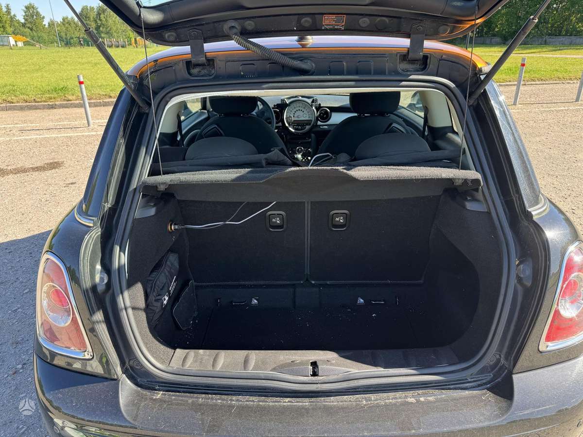 Mini One, 1.6 l., hatchback