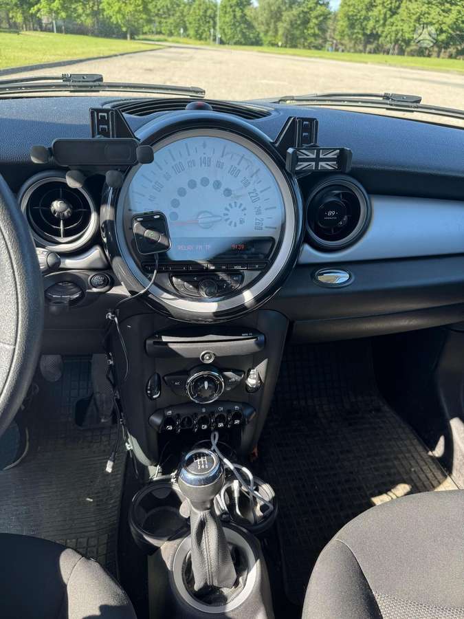 Mini One, 1.6 l., hatchback