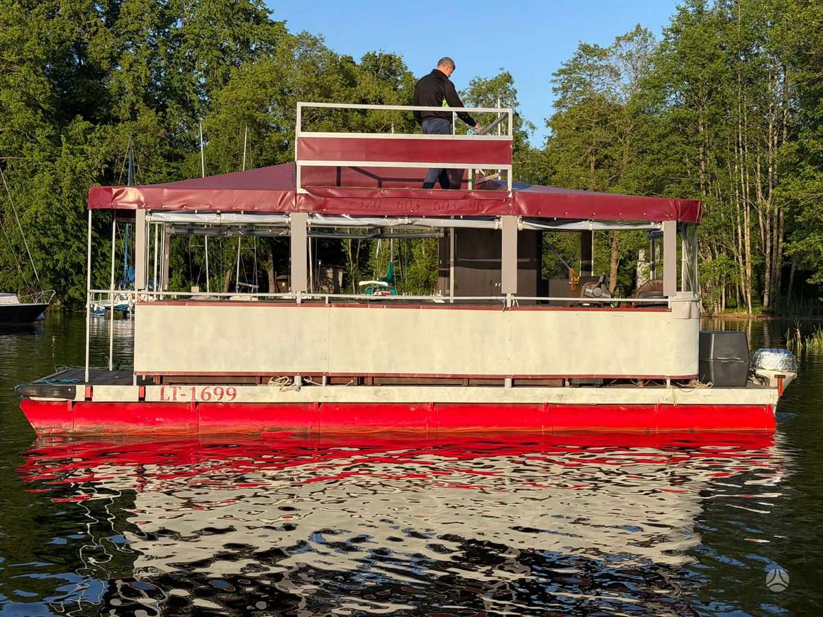 LT S/G, pontoon boats