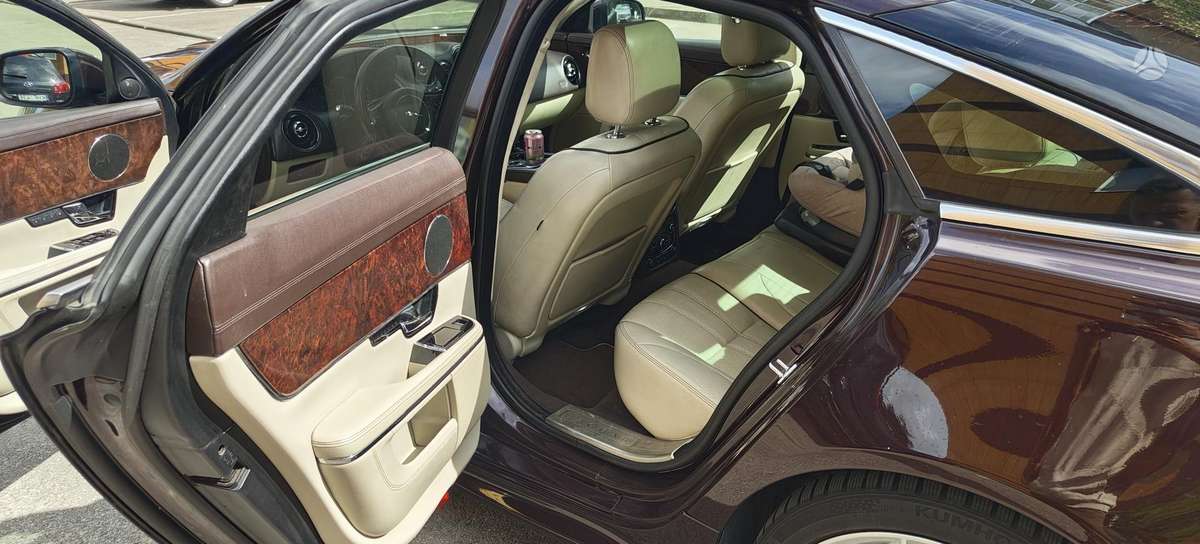 Jaguar XJ, 3.0 l., Седан