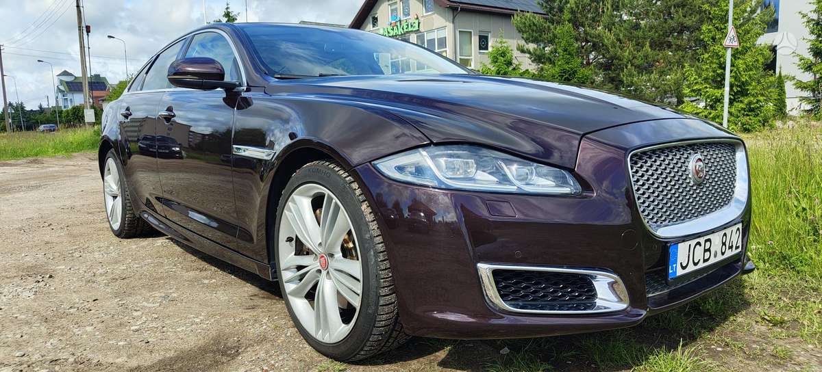 Jaguar XJ, 3.0 l., Седан