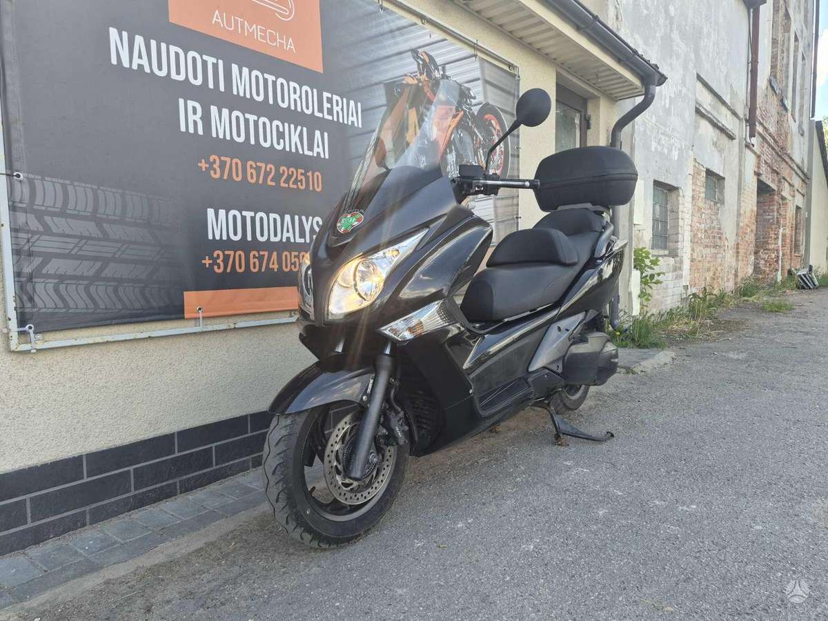 Honda Silverwing 400cc, scooters / mopeds
