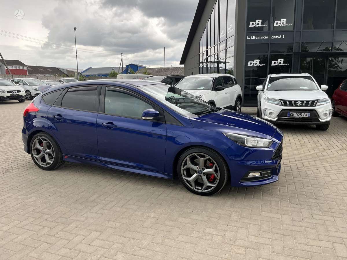 Ford Focus ST, 2.0 l., hatchback