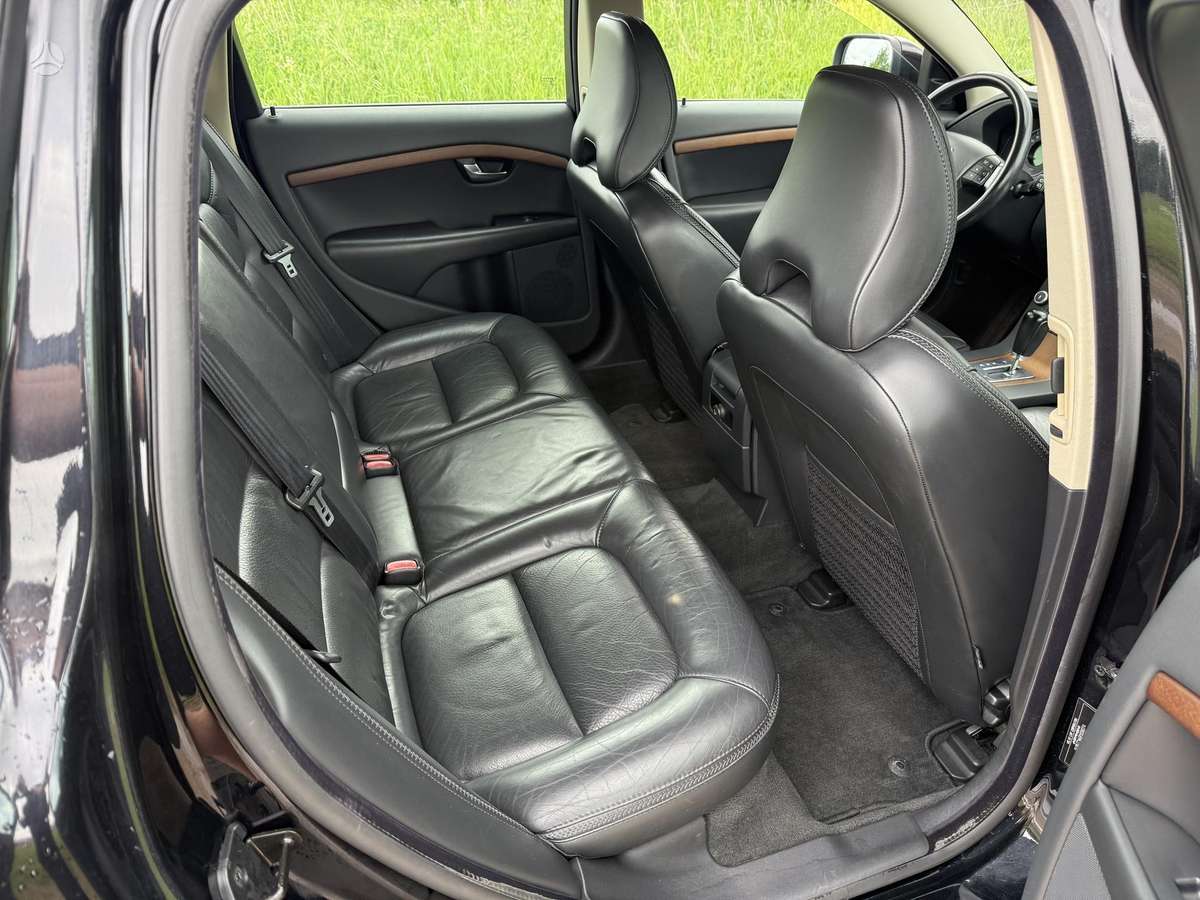 Volvo XC70, 2.4 l., Универсал