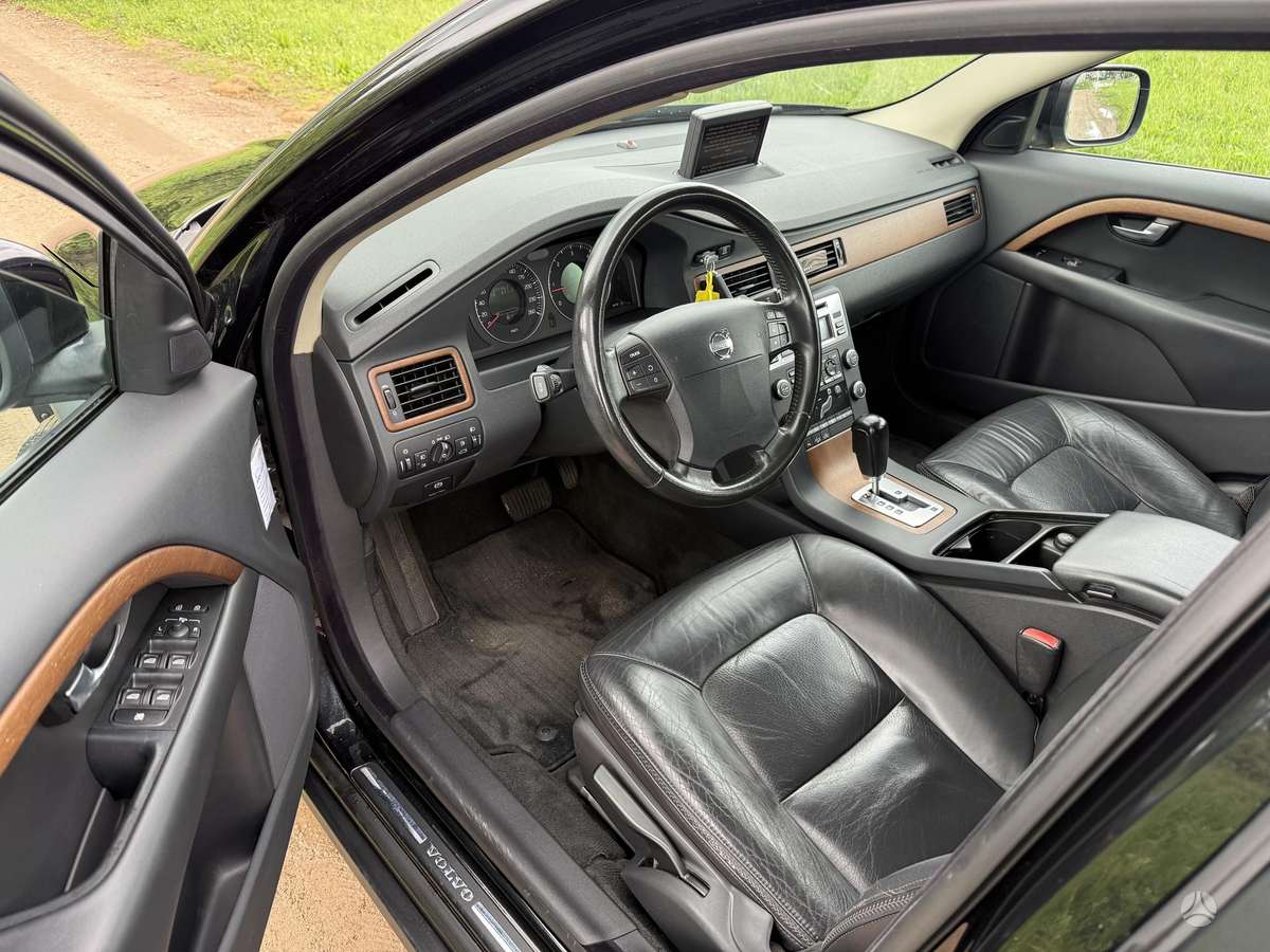 Volvo XC70, 2.4 l., Универсал
