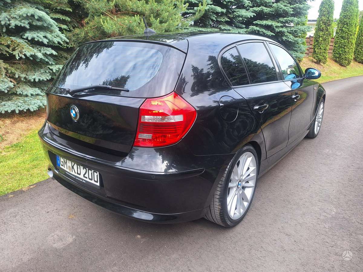 BMW 118, 2.0 l., hatchback