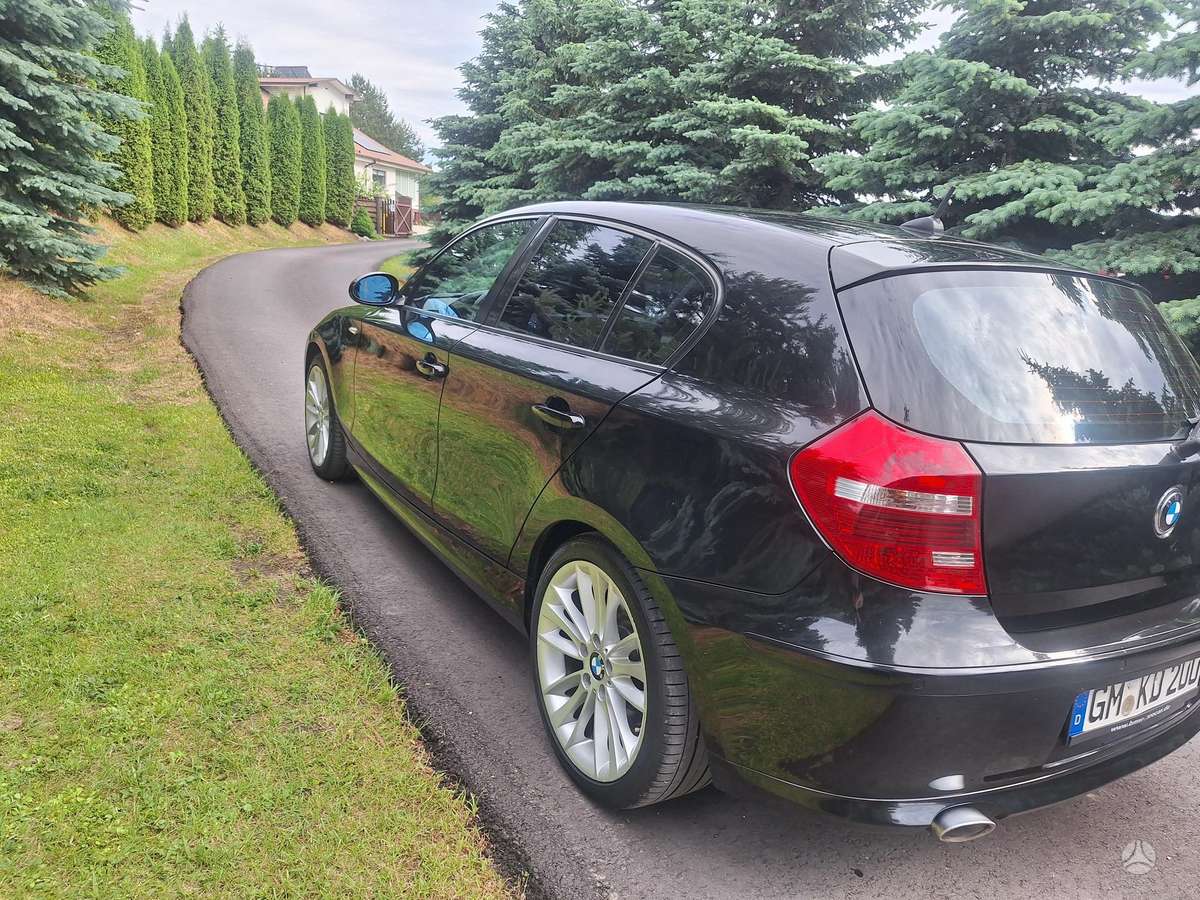 BMW 118, 2.0 l., hatchback