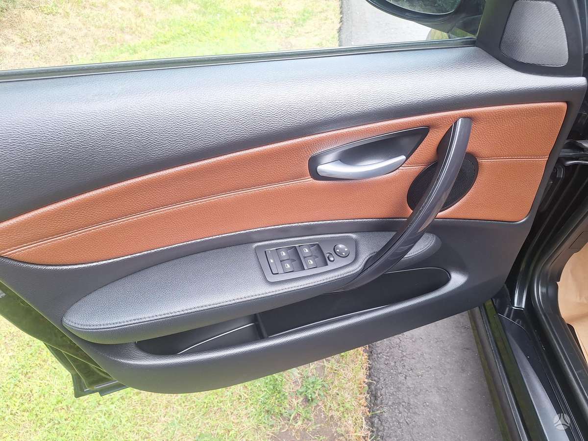 BMW 118, 2.0 l., hatchback