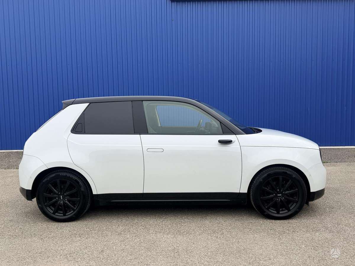 Honda E, 36 kWh, hatchback