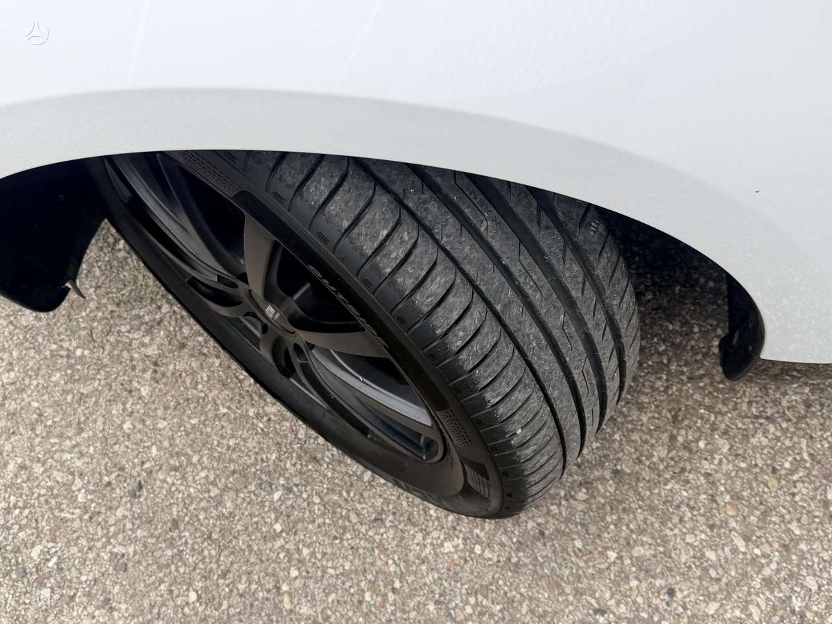 Honda E, 36 kWh, hatchback