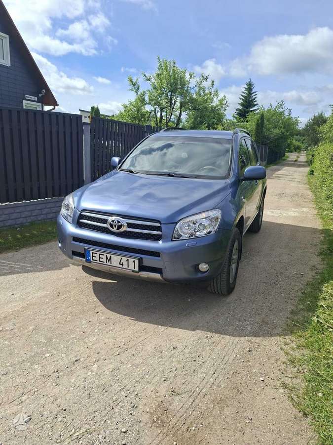 Toyota RAV4 - 4