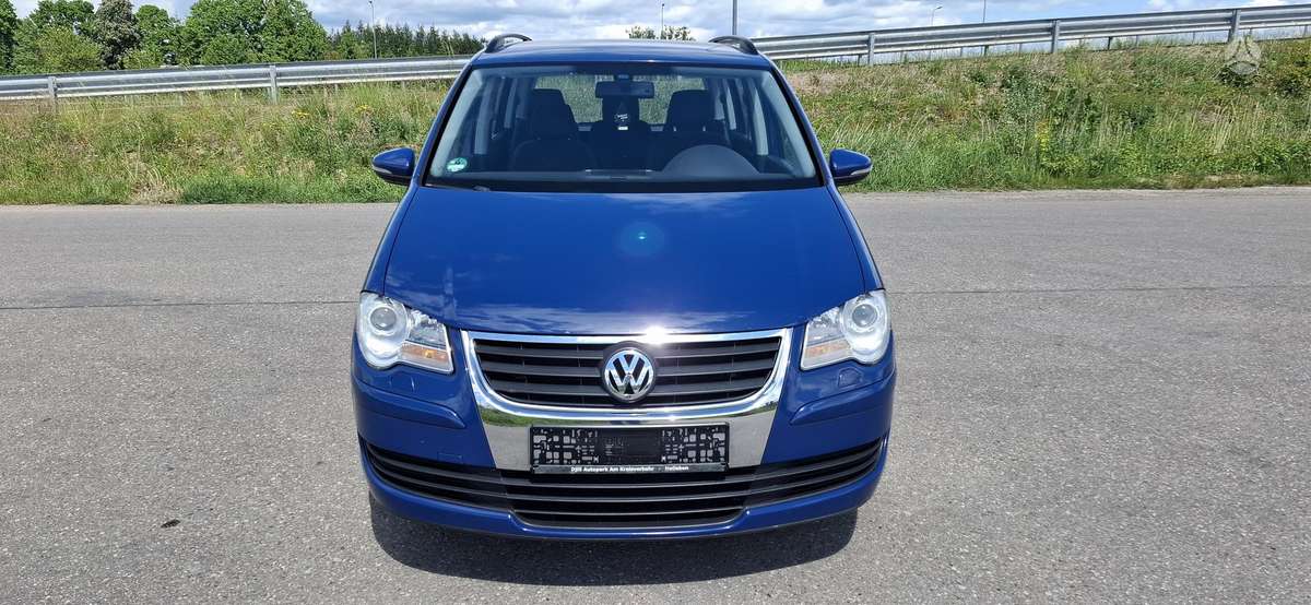 Volkswagen Touran - 7